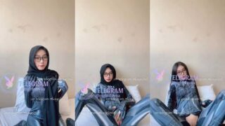 Bokep indo hijab susu gede costum spiderman black